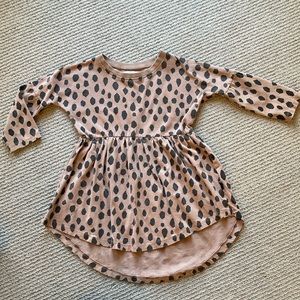 Huxbaby high low organic cotton dress (play condition)